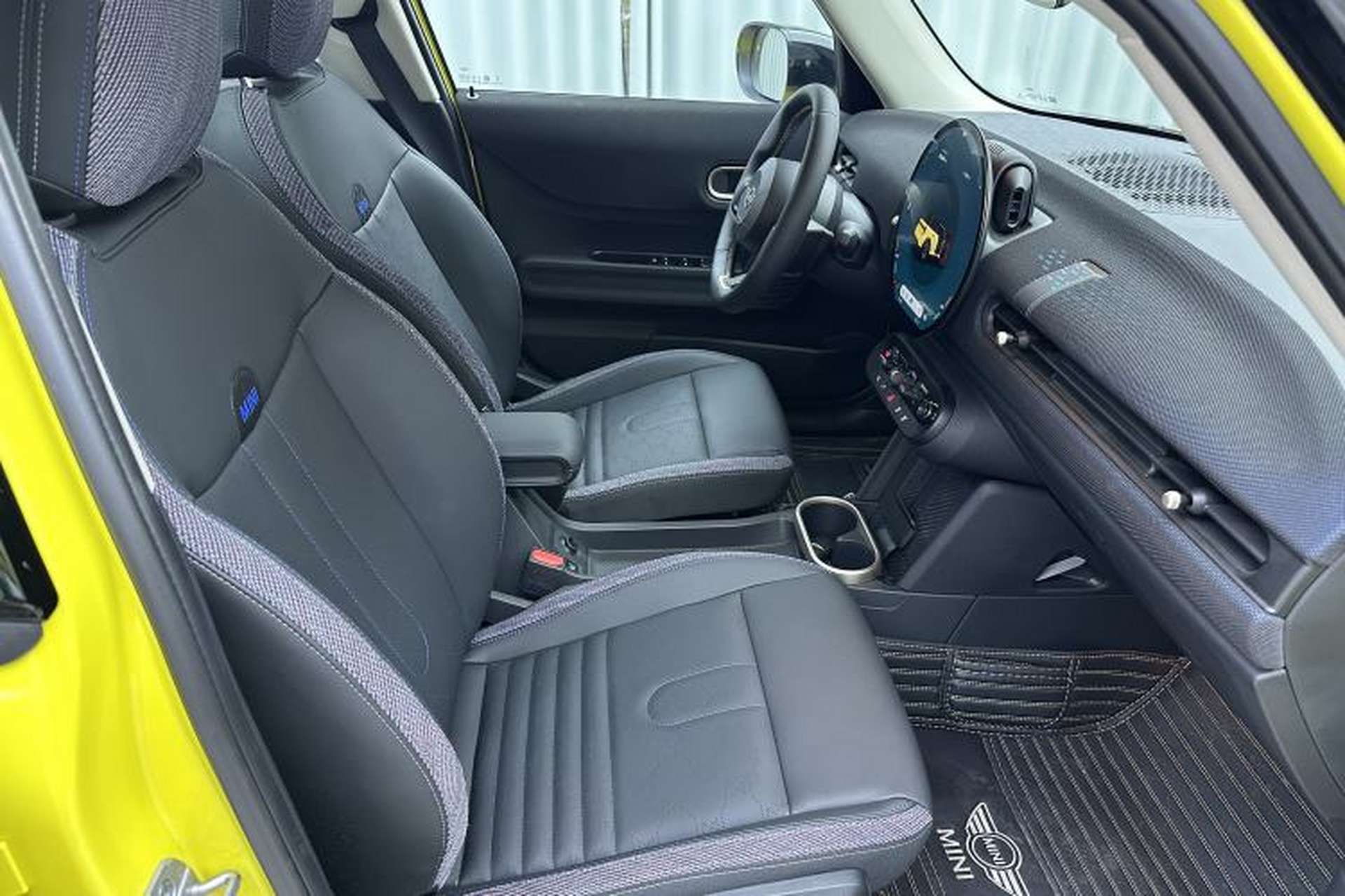 Used MINI 2025 1.5T COOPER Classic Edition Five-Door Version Right Front Seat