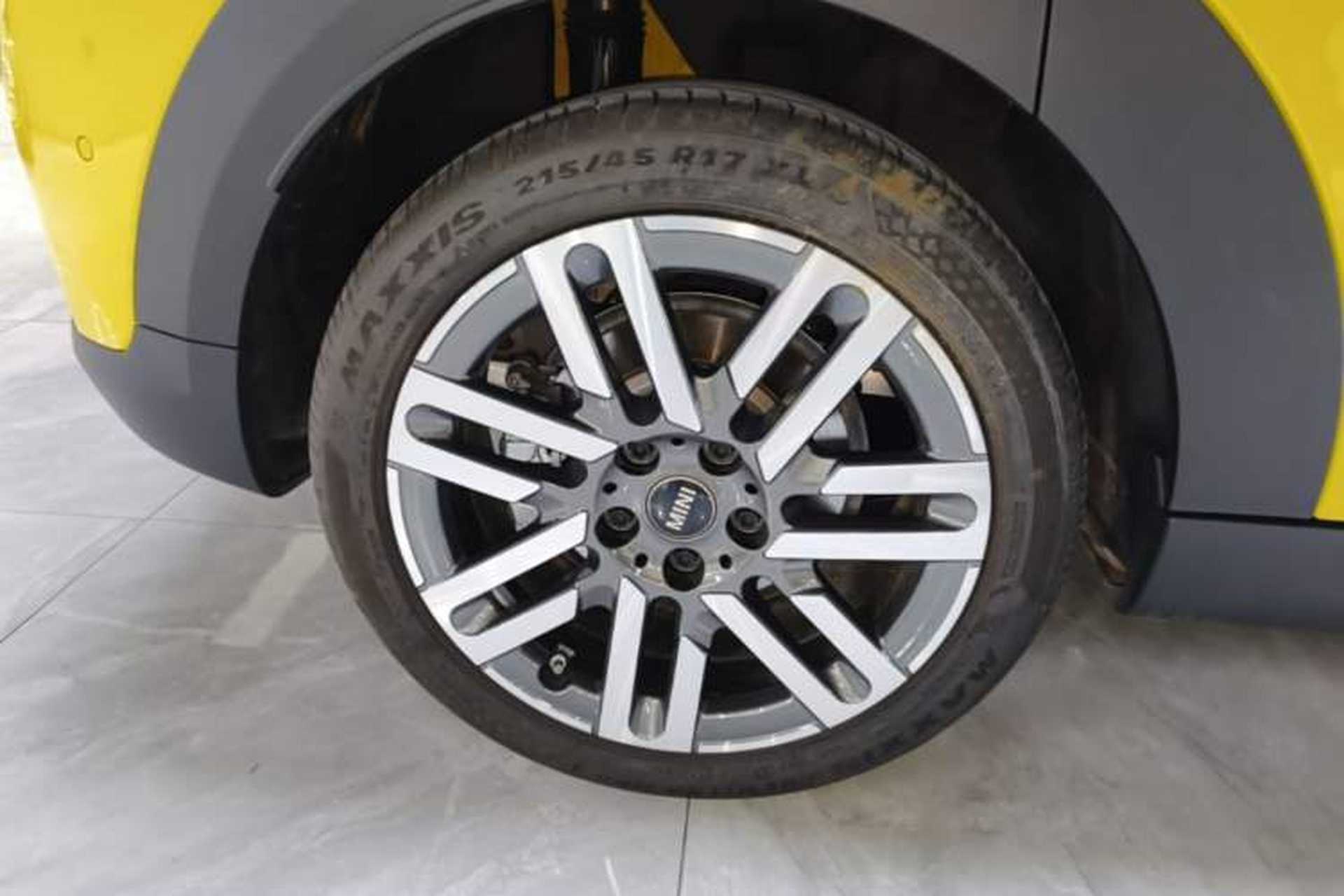 Used MINI 2025 1.5T COOPER Classic Edition Five-Door Version Right Rear Wheel Hub