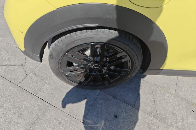 Used MINI 2025 1.5T COOPER Classic Edition Right Rear Wheel Hub