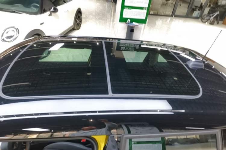 Used MINI 2025 1.5T COOPER Classic Edition Five-Door Version Roof
