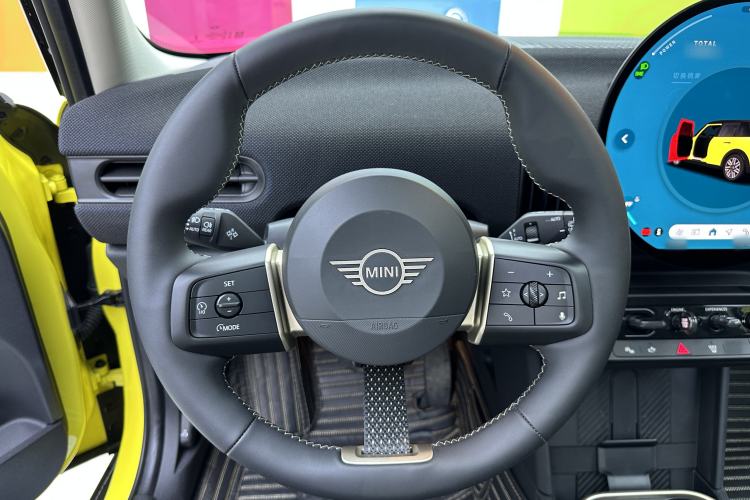 Used MINI 2025 1.5T COOPER Classic Edition Five-Door Version Steering Wheel