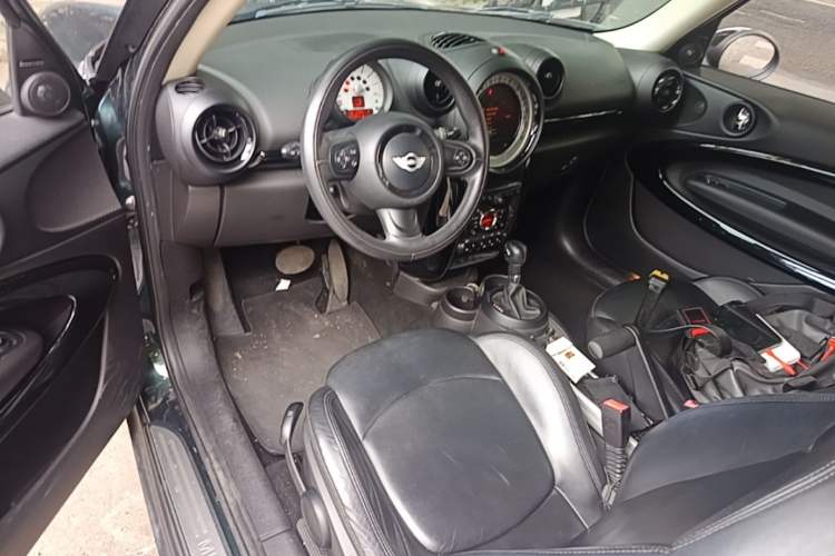 Used MINI Paceman 2013 1.6L COOPER Center Console