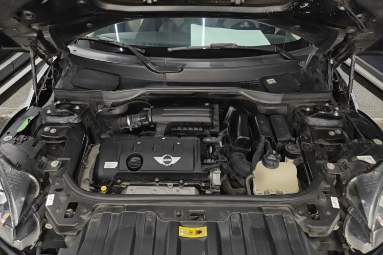 Used MINI Paceman 2013 1.6L COOPER Engine Bay