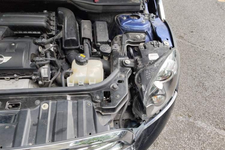 Used MINI Paceman 2013 1.6L COOPER Engine Bay Left