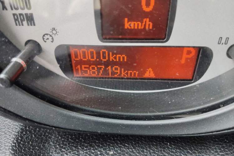 Used MINI Paceman 2013 1.6L COOPER Odometer Close Up