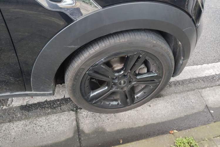 Used MINI Paceman 2013 1.6L COOPER Right Front Wheel Hub