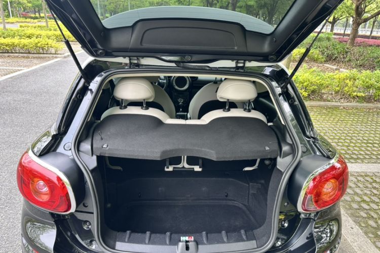 Used MINI Paceman 2013 1.6L COOPER Trunk