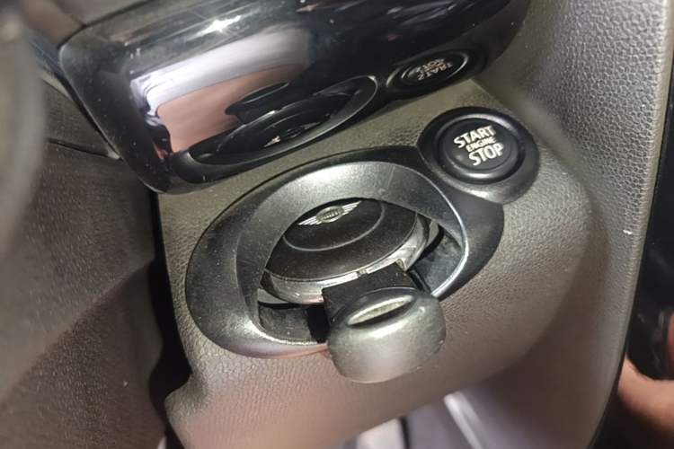 Used MINI Paceman 2013 1.6L COOPER Vehicle Key