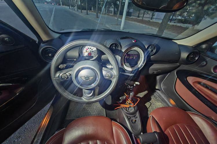 Used MINI Paceman 2013 1.6L COOPER Center Console