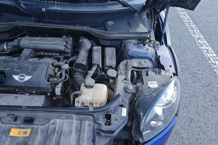 Used MINI Paceman 2013 1.6L COOPER Engine Bay Left