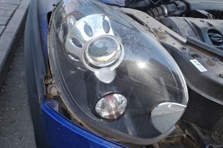 Used MINI Paceman 2013 1.6L COOPER Right Front Headlight