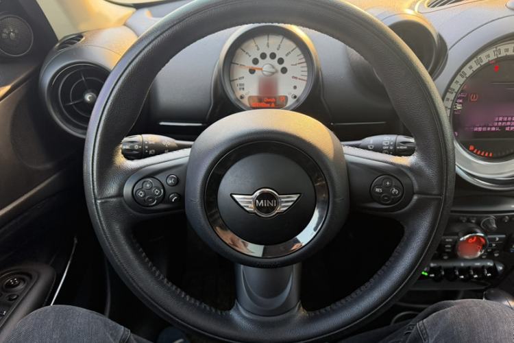 Used MINI Paceman 2013 1.6L COOPER Interior 6