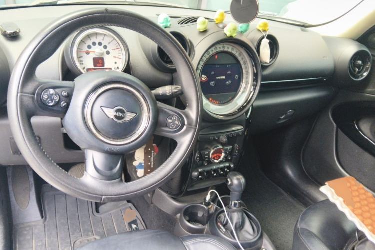Used MINI Paceman 2013 1.6L COOPER Center Console