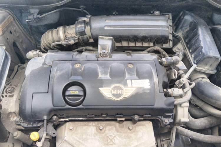 Used MINI Paceman 2013 1.6L COOPER Engine Bay