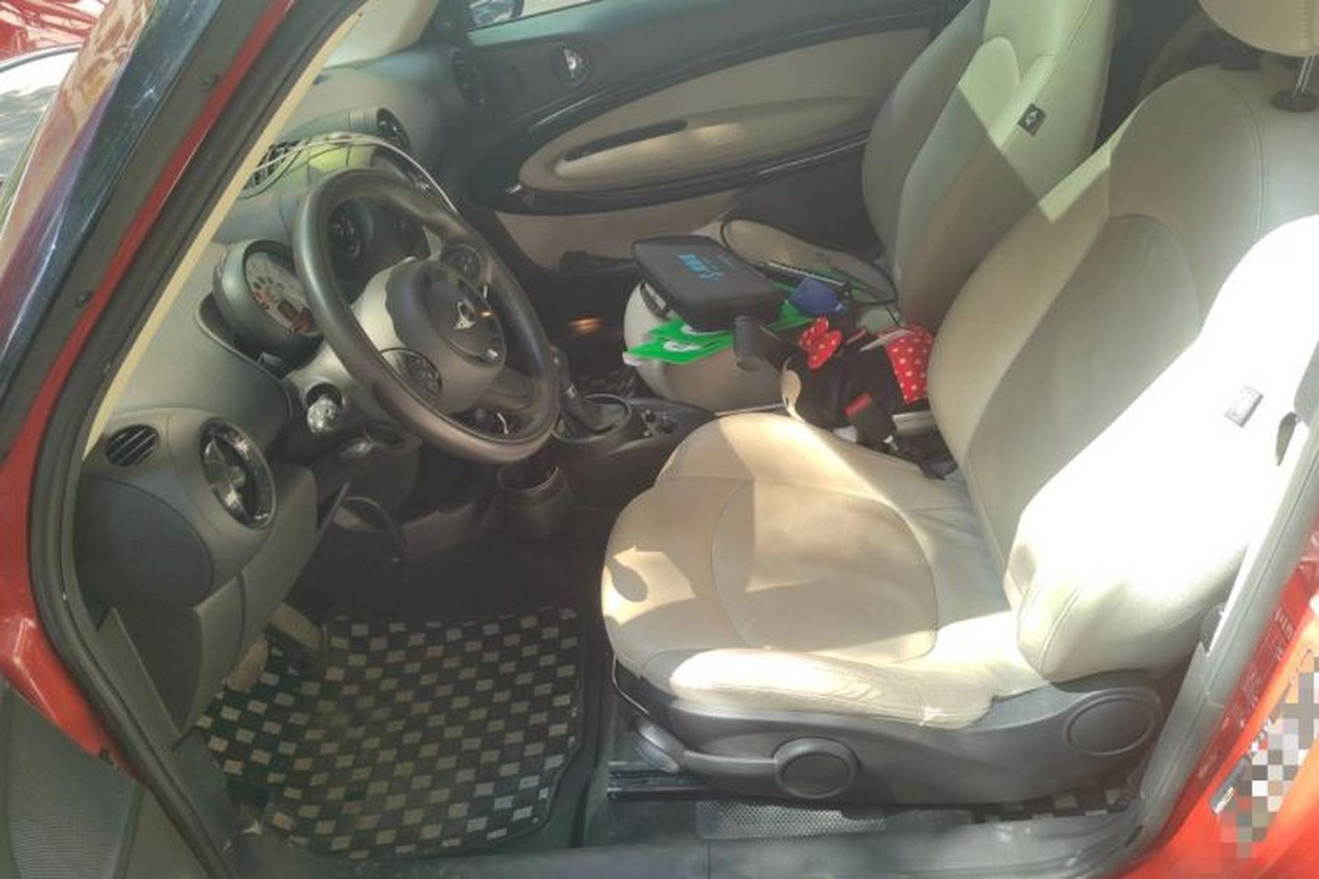 Used MINI Paceman  Left Front Seat