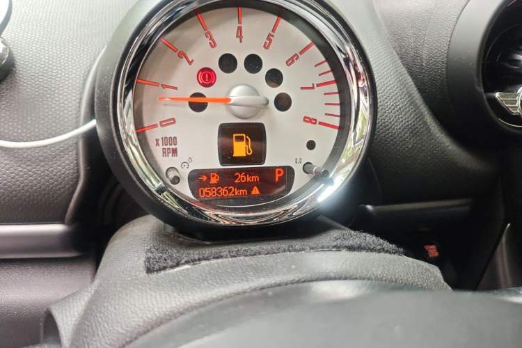 Used MINI Paceman 2013 1.6T COOPER S ALL4 Odometer Close Up