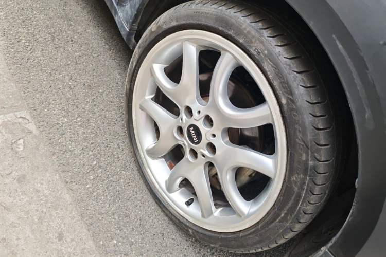 Used MINI Paceman 2013 1.6T COOPER S ALL4 Right Front Wheel Hub