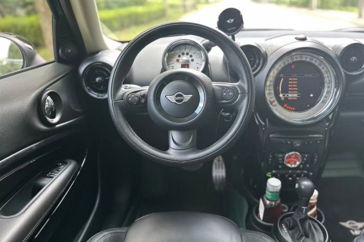Used MINI Paceman 2013 1.6T COOPER ALL4 Interior 2