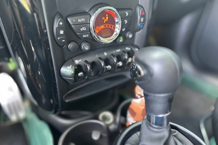 Used MINI Paceman 2013 1.6T COOPER ALL4 Interior 3