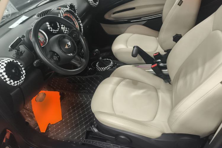 Used MINI Paceman 2013 1.6L COOPER Left Front Seat