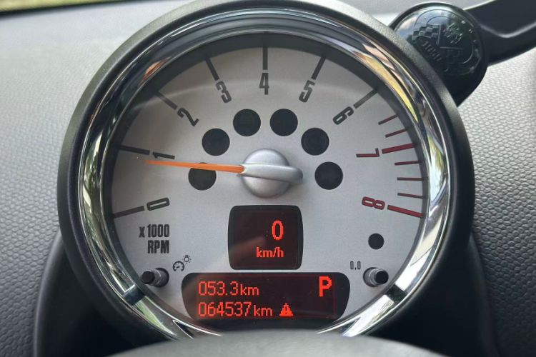 Used MINI Paceman 2013 1.6T COOPER ALL4 Odometer Close Up