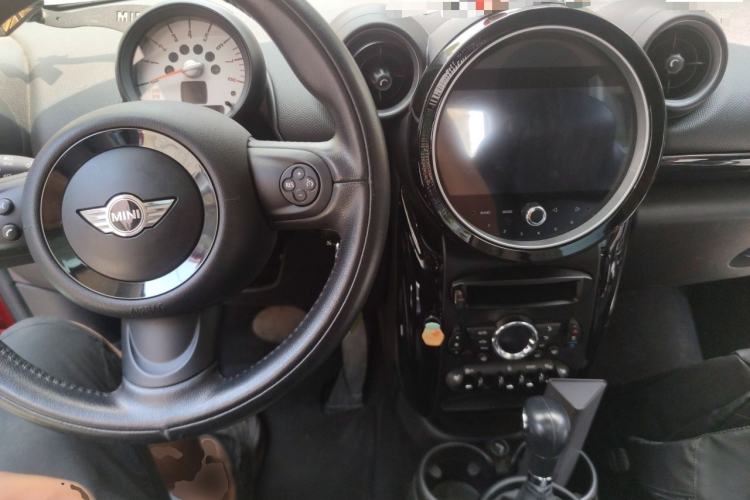 Used MINI Paceman 2013 1.6L COOPER Center Console