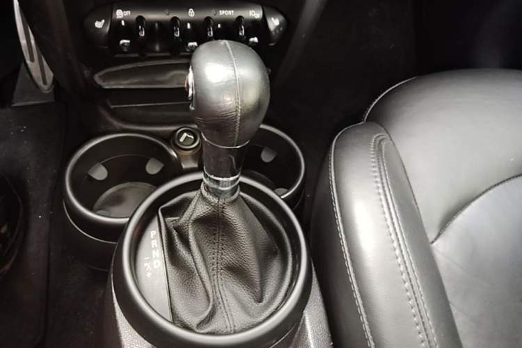Used MINI Paceman 2013 1.6T COOPER S ALL4 Gear Lever