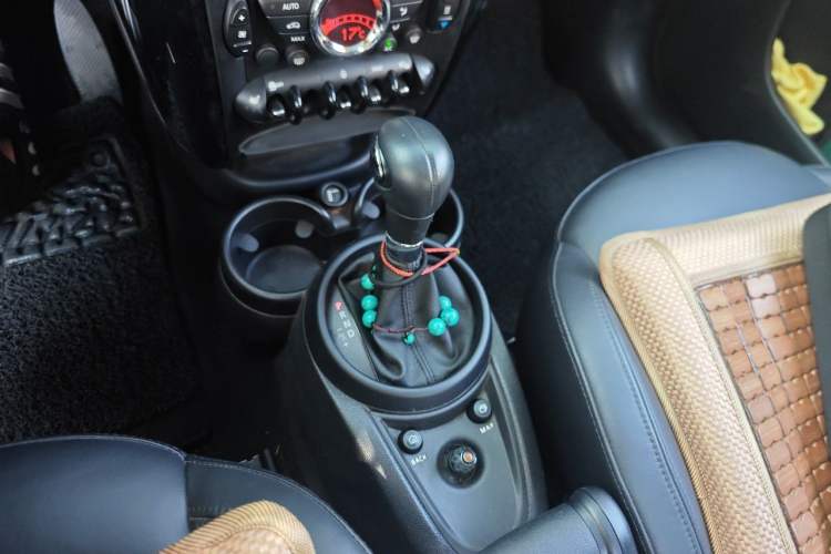 Used MINI Paceman 2013 1.6T COOPER ALL4 Gear Lever