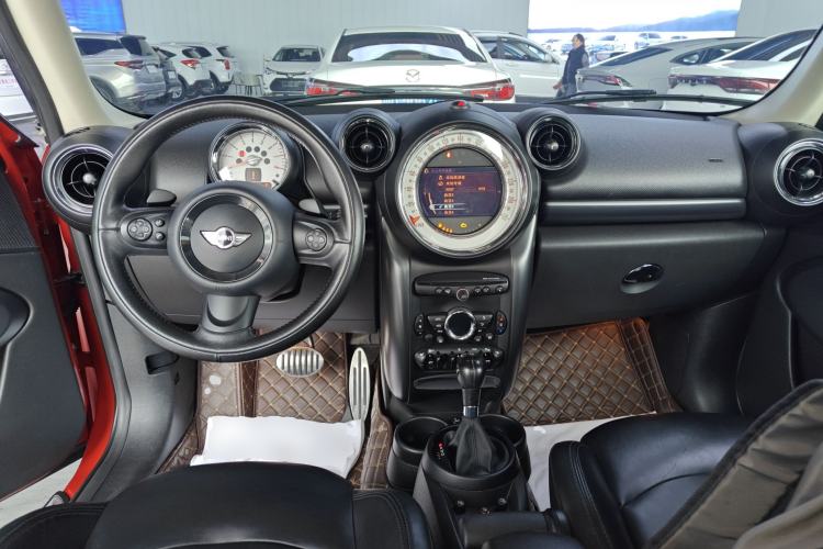 Used MINI Paceman 2013 1.6T COOPER S ALL4 Interior 2