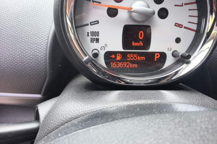 Used MINI Paceman 2013 1.6T COOPER S ALL4 Odometer Close Up