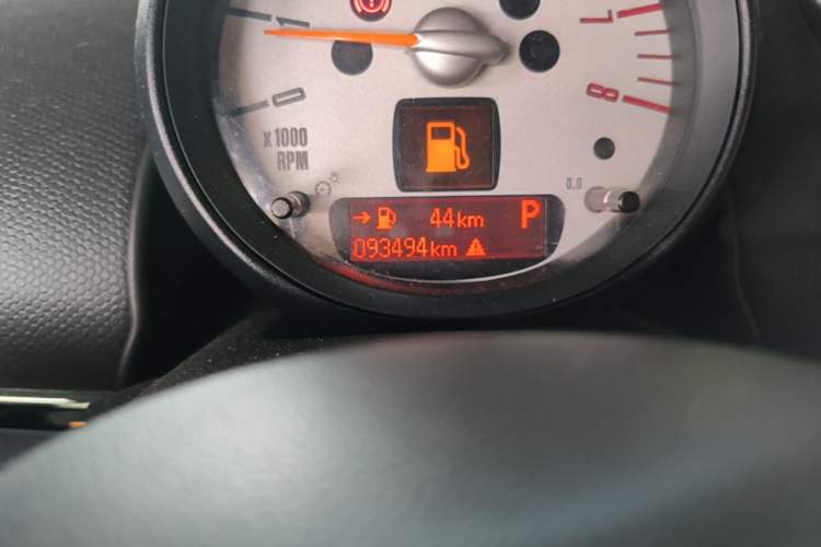 Used MINI Paceman 2013 1.6T COOPER ALL4 Odometer Close Up