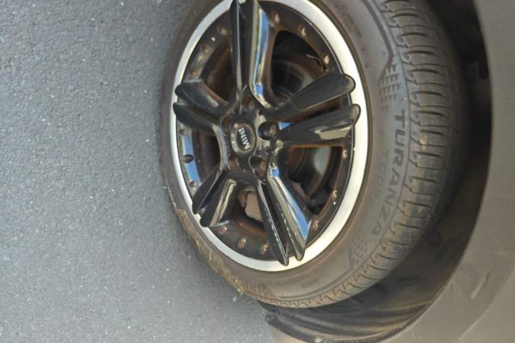 Used MINI Paceman 2013 1.6T COOPER ALL4 Right Front Wheel Hub
