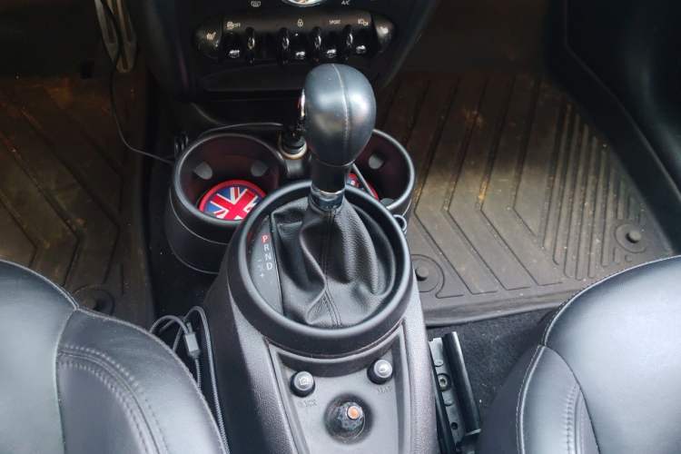 Used MINI Paceman 2013 1.6T COOPER S ALL4 Gear Lever