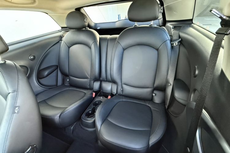Used MINI Paceman 2014 1.6T COOPER S ALL4 Interior 6