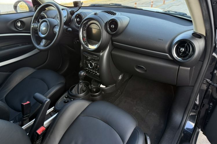 Used MINI Paceman 2014 1.6T COOPER S ALL4 Interior 7