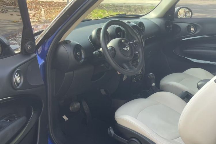 Used MINI Paceman 2014 1.6T COOPER ALL4 Interior 3