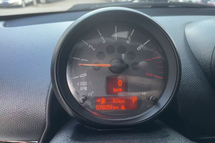 Used MINI Paceman 2014 1.6T COOPER ALL4 Odometer Close Up