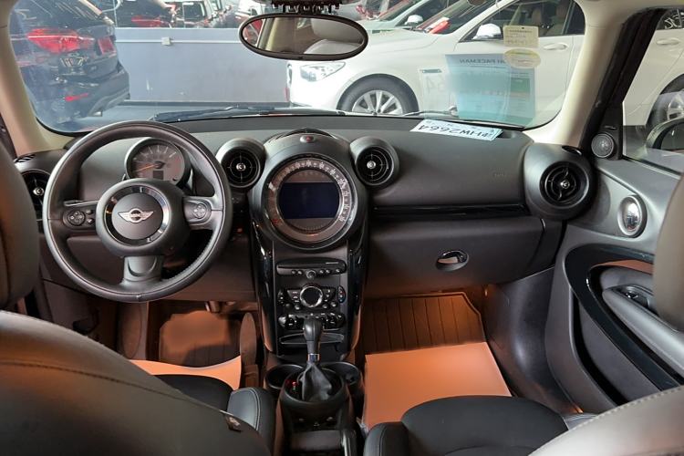 Used MINI Paceman 2014 1.6L COOPER Interior 5