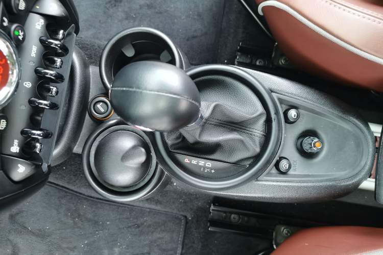 Used MINI Paceman 2014 1.6T COOPER S ALL4 Gear Lever