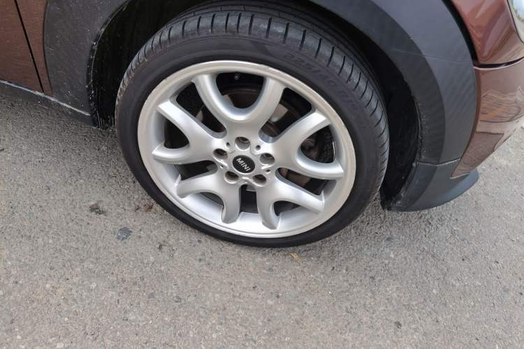 Used MINI Paceman 2014 1.6T COOPER S ALL4 Right Front Wheel Hub