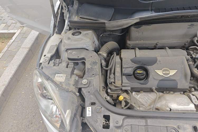 Used MINI Paceman 2014 1.6T COOPER ALL4 Engine Bay Right