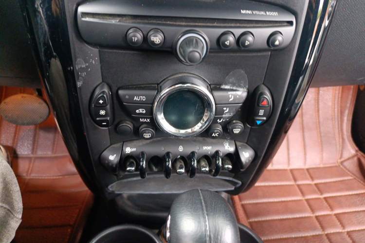 Used MINI Paceman 2014 1.6T COOPER ALL4 Audio And AC Panel