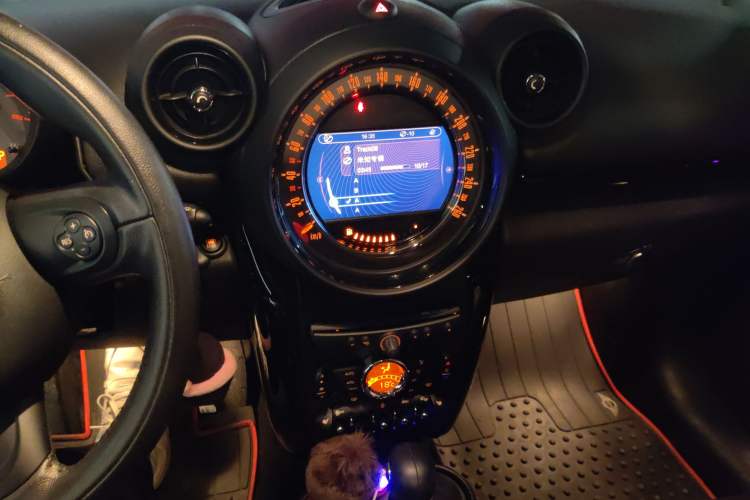 Used MINI Paceman 2014 1.6T COOPER ALL4 Audio And AC Panel