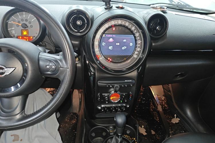 Used MINI Paceman 2014 1.6L COOPER Center Console