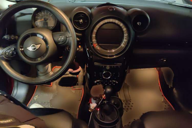 Used MINI Paceman 2014 1.6T COOPER ALL4 Center Console