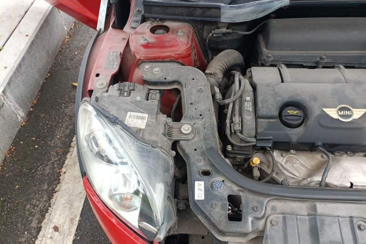 Used MINI Paceman 2014 1.6T COOPER ALL4 Engine Bay Right