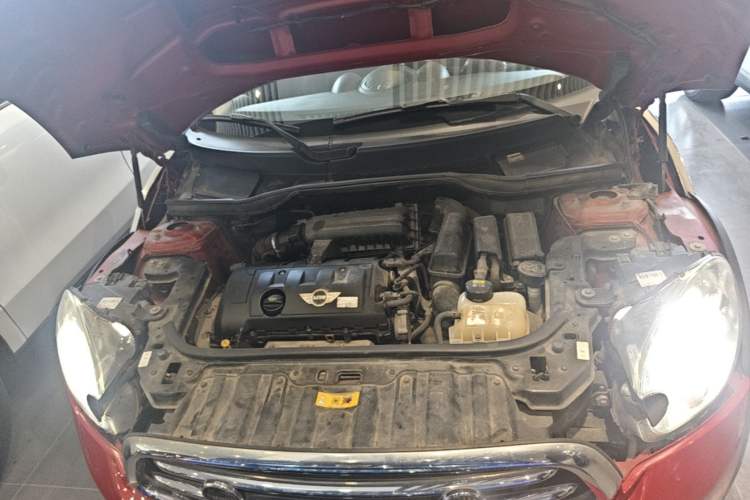 Used MINI Paceman 2014 1.6L COOPER Engine Bay