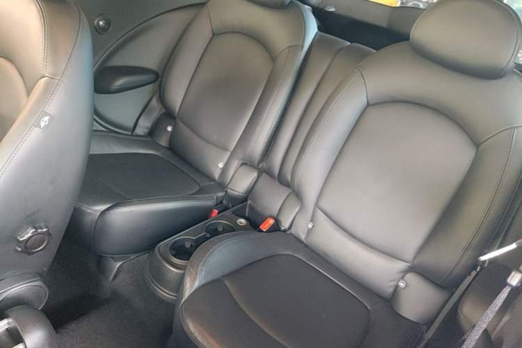 Used MINI Paceman 2014 1.6T COOPER ALL4 Left Rear Seat