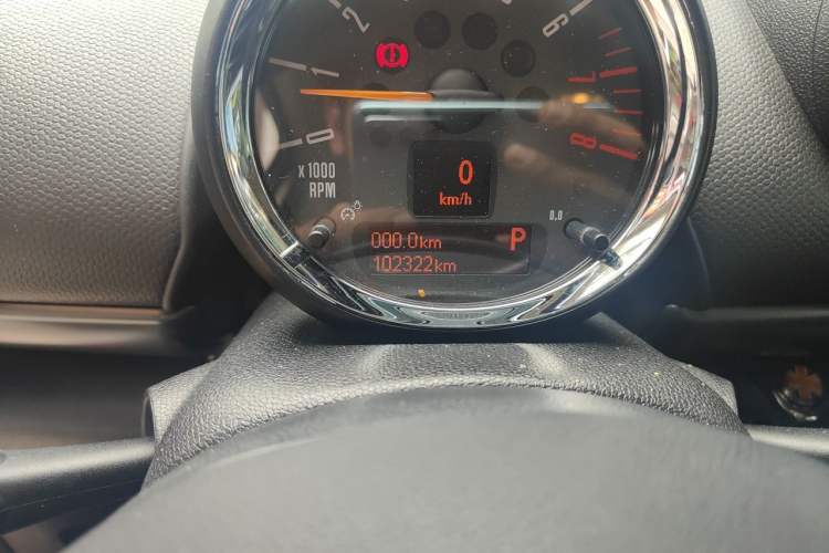 Used MINI Paceman 2014 1.6T COOPER S ALL4 Odometer Close Up