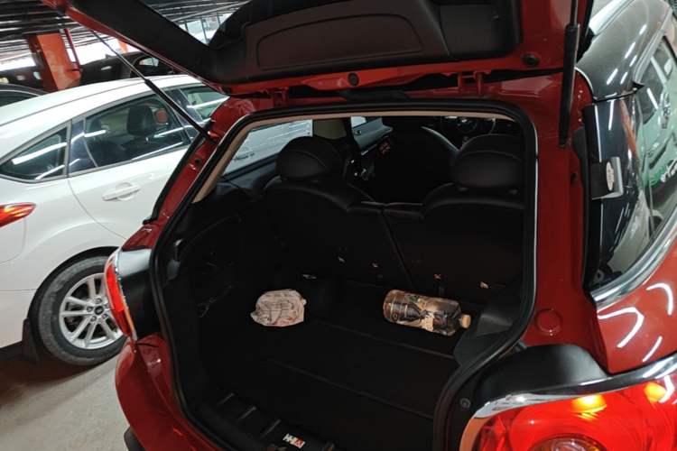 Used MINI Paceman 2014 1.6L COOPER Trunk